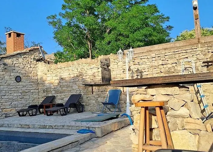 Family Friendly House With A Swimming Pool Benkovac, Zagora - 21720 Casa de Férias *