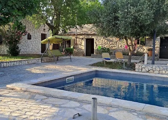 Casa de Férias Family Friendly House With A Swimming Pool Benkovac, Zagora - 21720